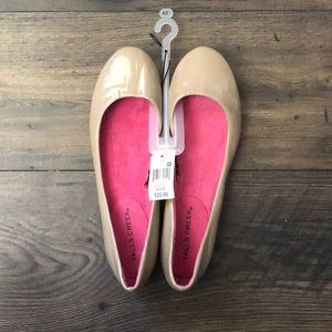 Nude flats